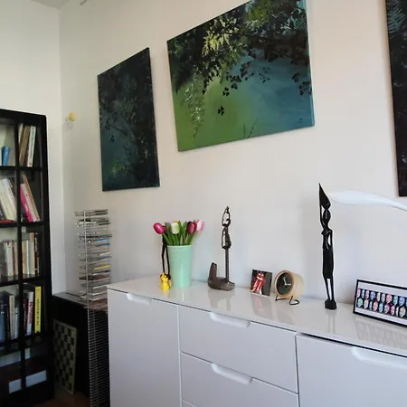 Les Tulipes Apartment *