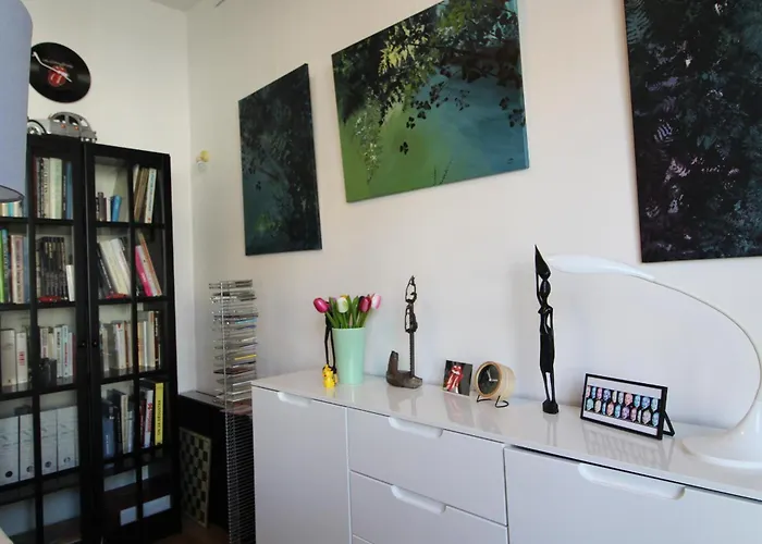 Les Tulipes Apartment *